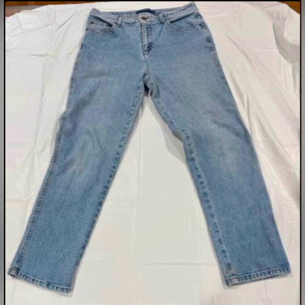 Vintage Bill Blass High Rise Straight Leg Jeans Light Wash Crop Mom Denim 8 - Picture 2 of 7